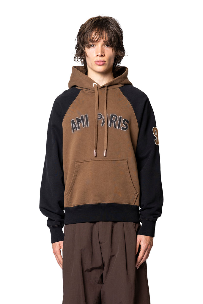 Ami Paris SWEATSHIRT PATCH HAZELNUT/BLACK Dark Slate Gray