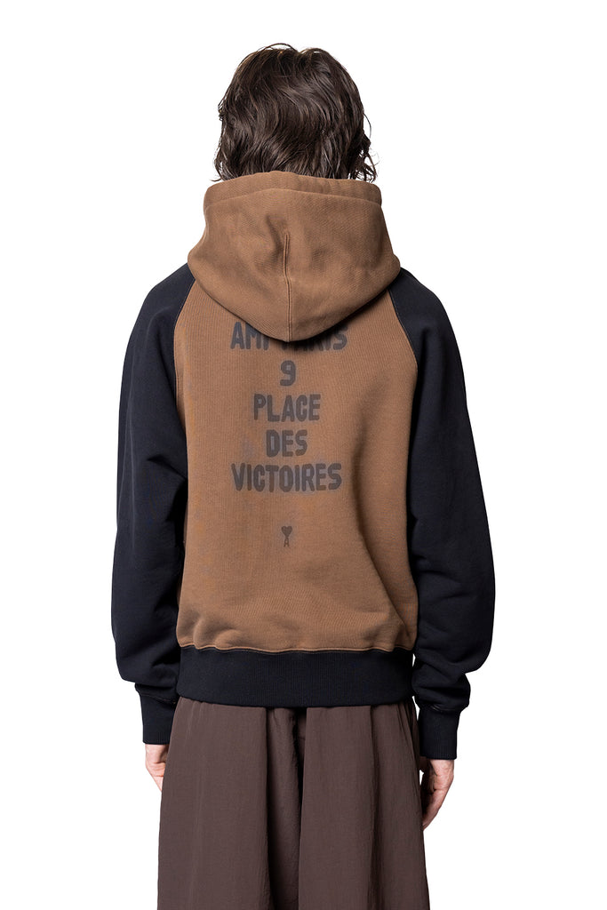 Ami Paris SWEATSHIRT PATCH HAZELNUT/BLACK Dark Slate Gray