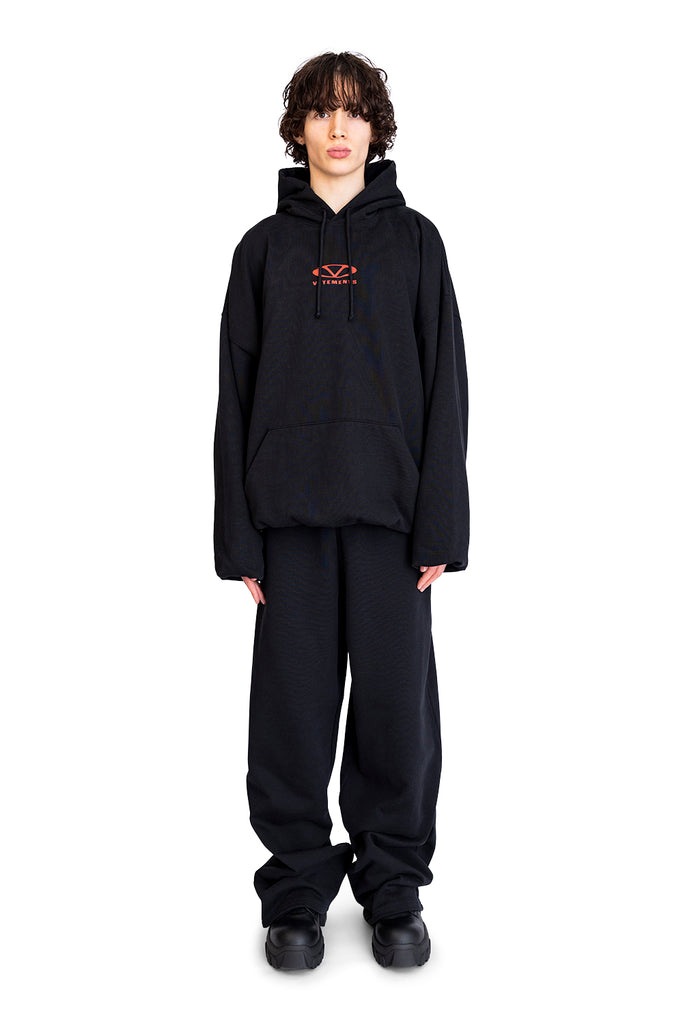 VETEMENTS EMBROIDERED LOGO SWEATPANTS BLACK Black