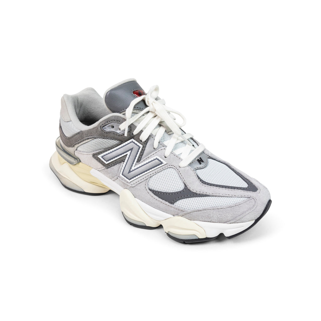 New Balance 9060 RAIN CLOUD Light Gray