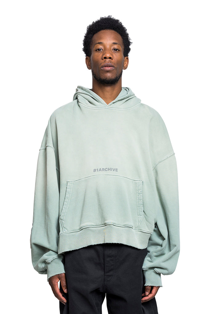 B1ARCHIVE SHORT HOODIE SUNFADE SAGE Light Gray