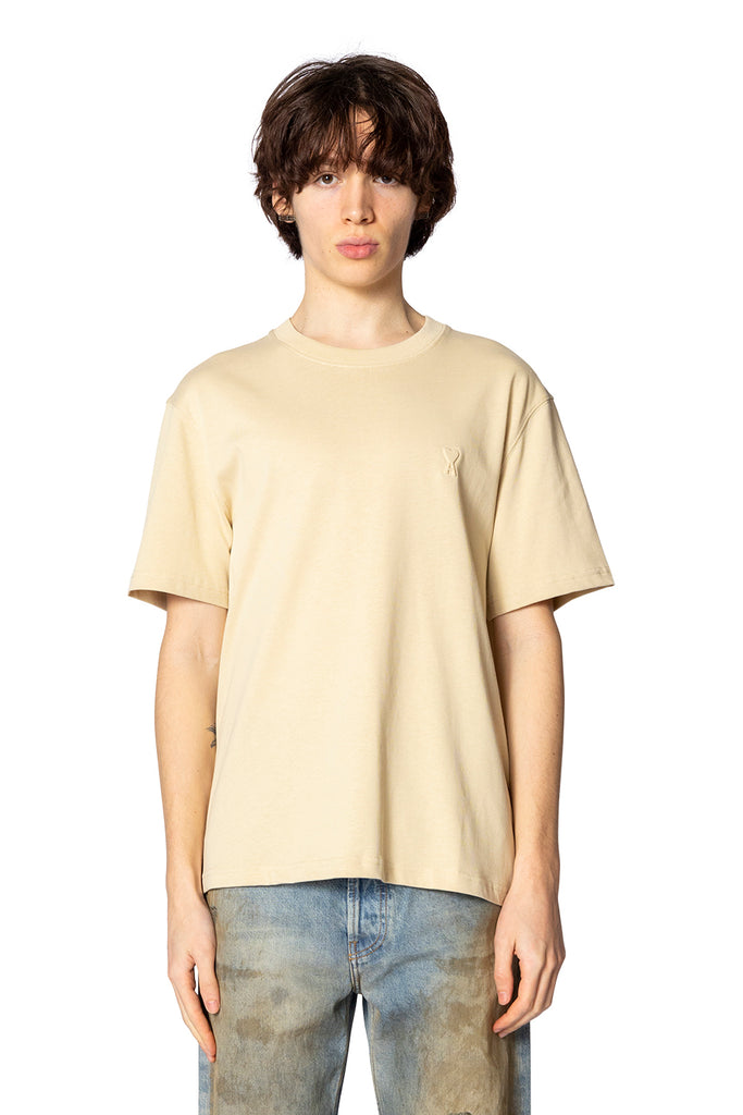 Ami Paris CLASSIC ADC EMBOSSE TSHIRT GINGER Wheat