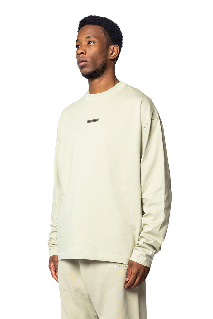 FOG ESSENTIALS CLASSIC FIT LONG SLEEVE TEE ABBEY STONE Antique White